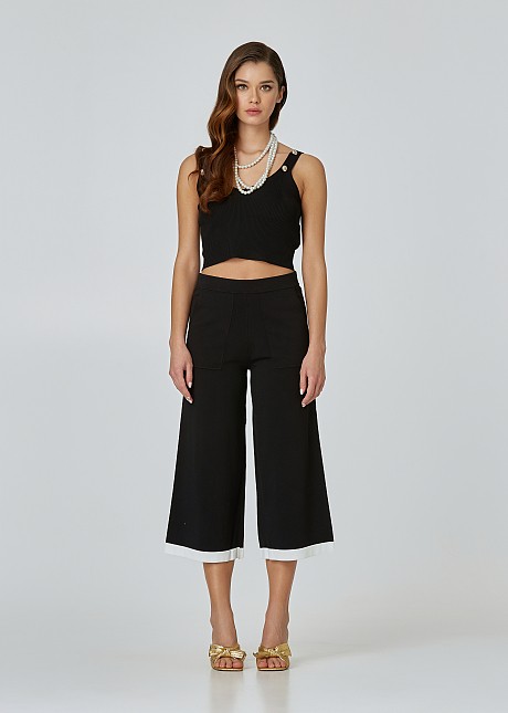 Knitted culotte in black and contrast