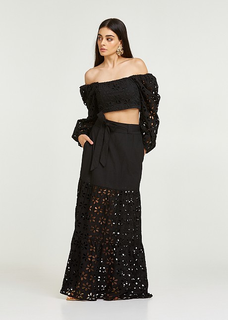 Maxi skirt with broderie lace
