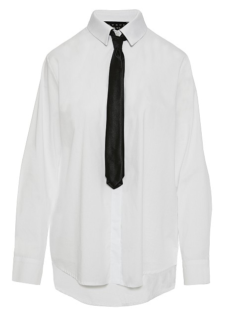 Oversized shirt with tie