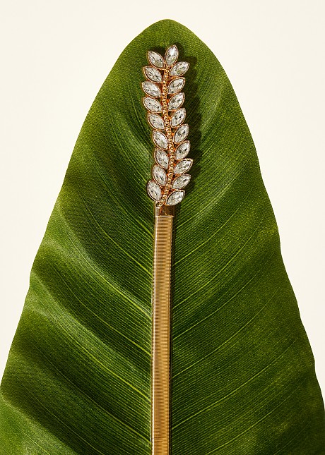 Метален колан с катарама листо