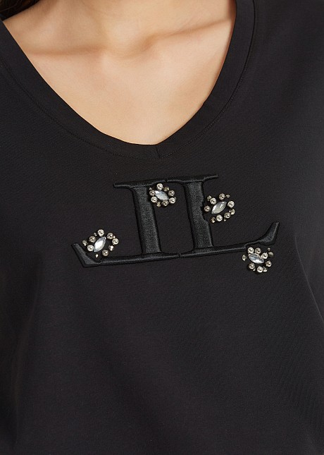 T-shirt with embroidery logo and rhinestones