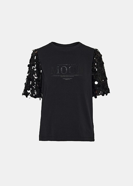 T-shirt with sequins on the sleeves