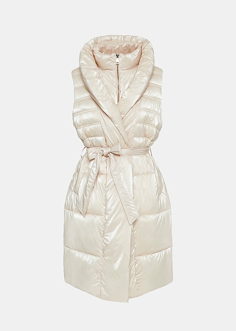 Shiny sleeveless puffer