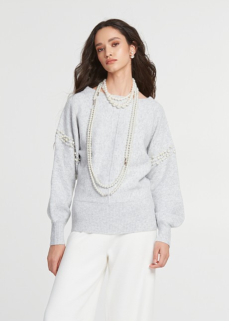 Sweater embellished with pearls