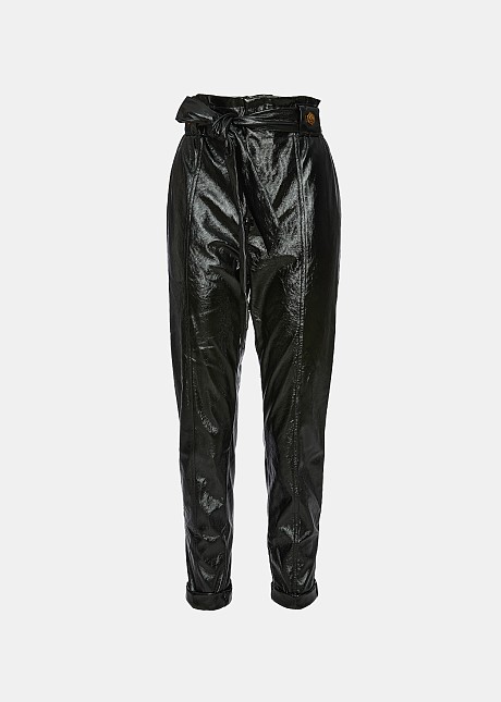 Highwaisted pants in vinyl look