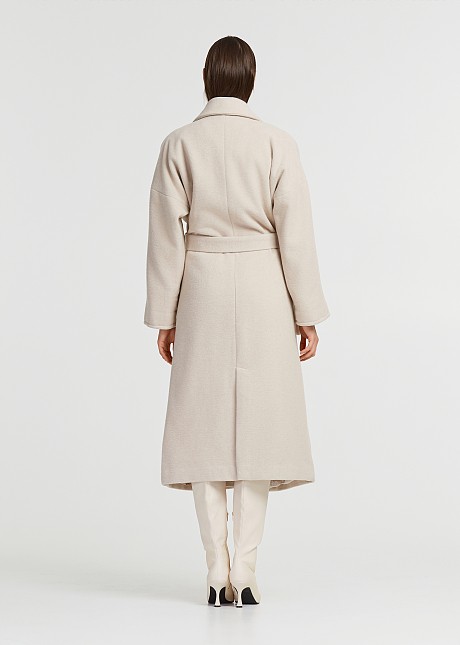 Long coat with detachable belt