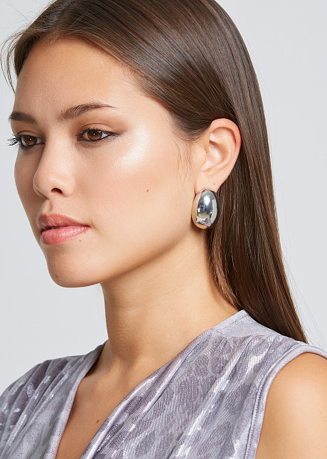 Oversized oval stud earrings