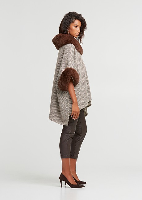 Cape with faux fur details