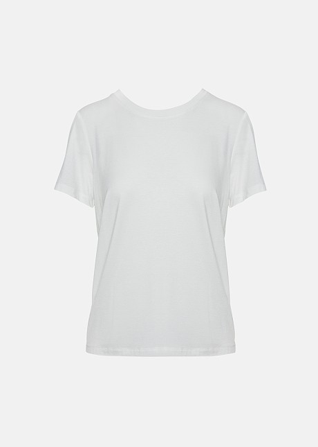 Plain t-shirt with a round neckline