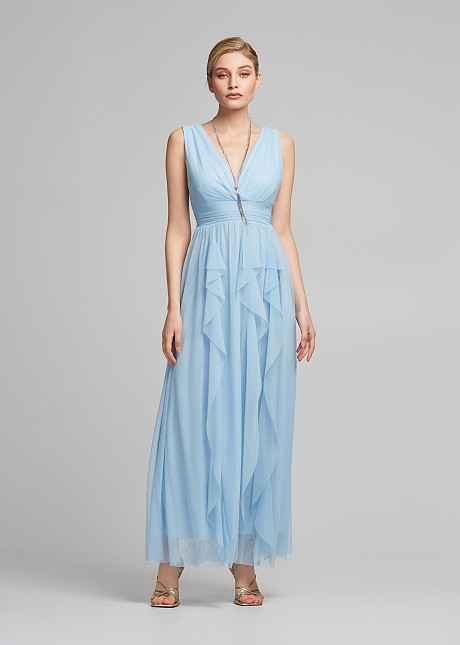 Long dress with tulle and V neckline