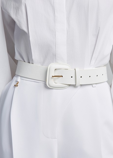 Belt in leather look and square clasps