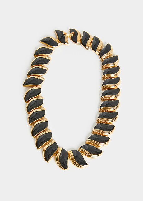 Oversized necklace in black