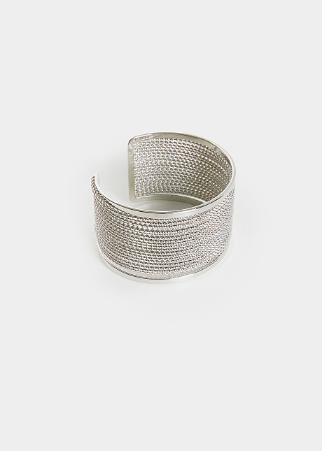 Bracelet with chain link pattern