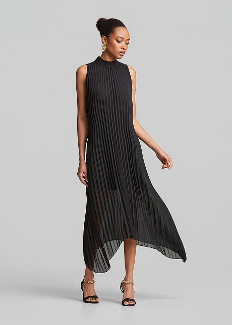 Pleated asymmetric dress | LYNNE Pleated asymmetric dress | LYNNE