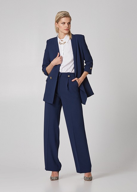 Highrise flared trousers with decorative buttons