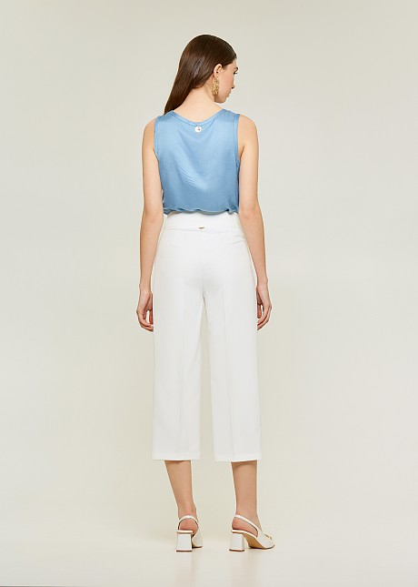 Wide leg culottes with golden details