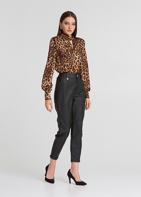 Leopard blouse with shoulder pleats