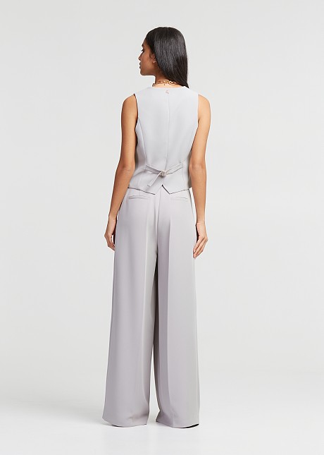 Pleated wide leg pants