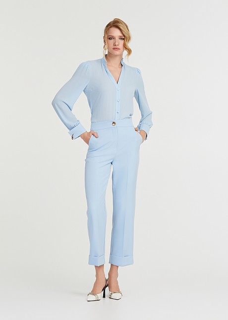 Straight-leg trousers with cuffs