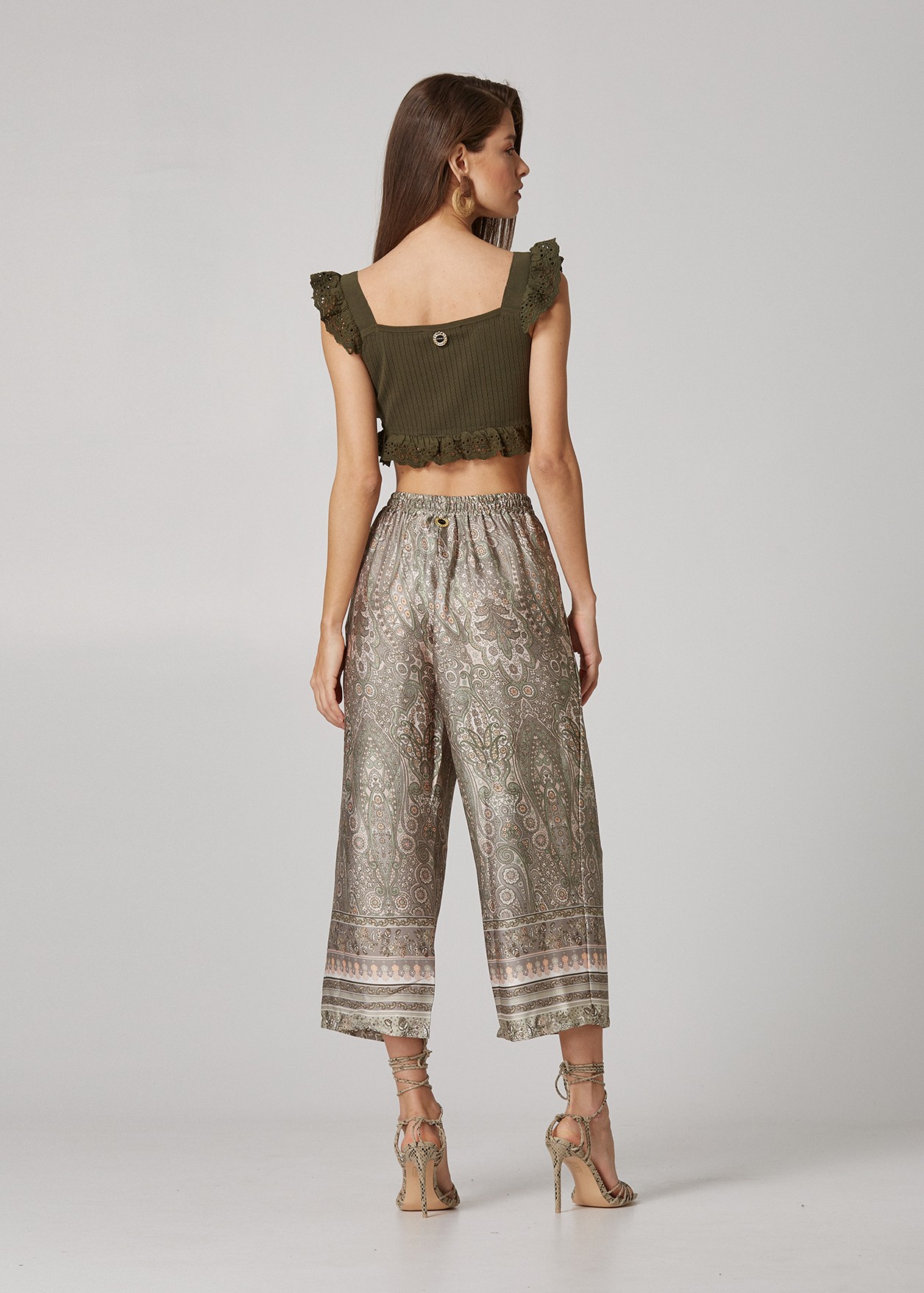 Printed trousers with satin look