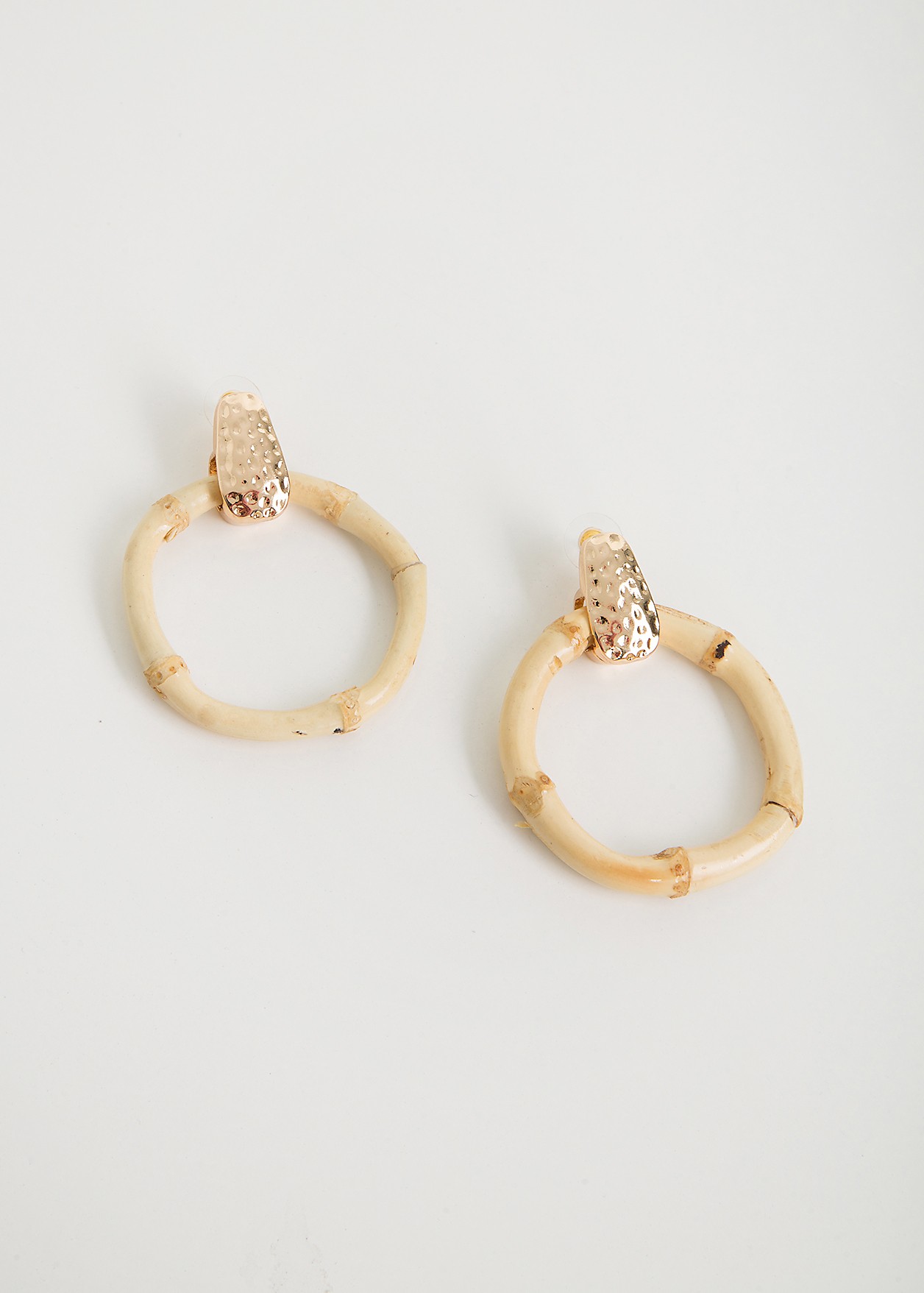 Earrings with bamboo details