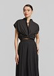 Sleeveless shirt with front tie