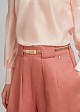 Elastic metal belt in gold finish with clasp buckle